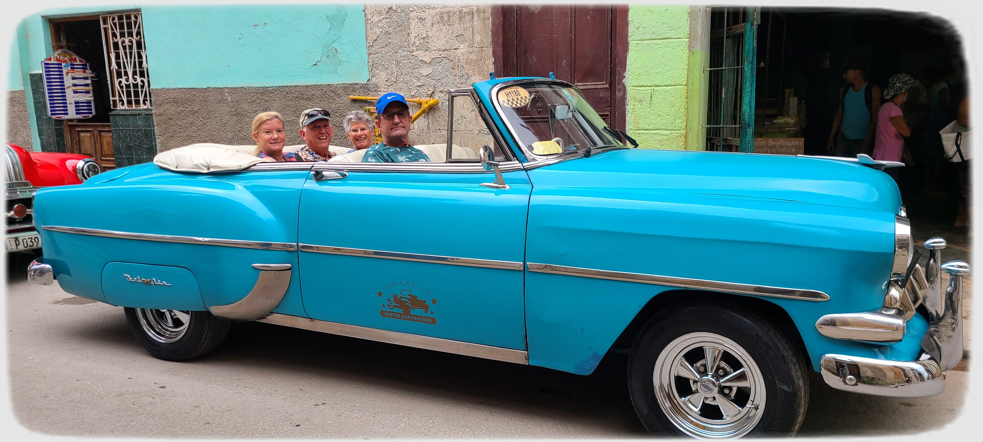 OLLI Members enjoy a classic car tour of Havana. January 2023